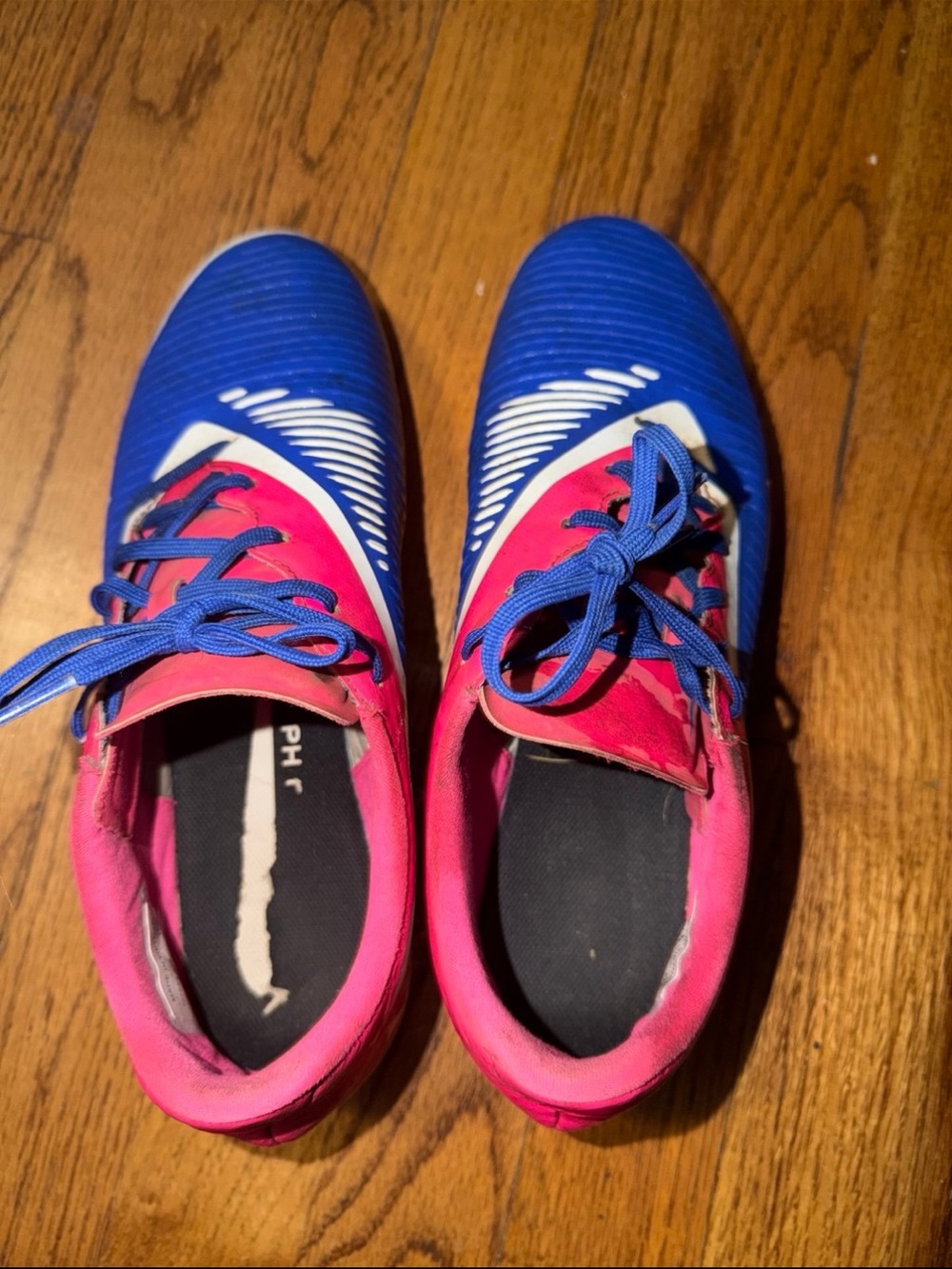 Nike Kids Custom ordered Soccer Cleats - Picture 4 of 4